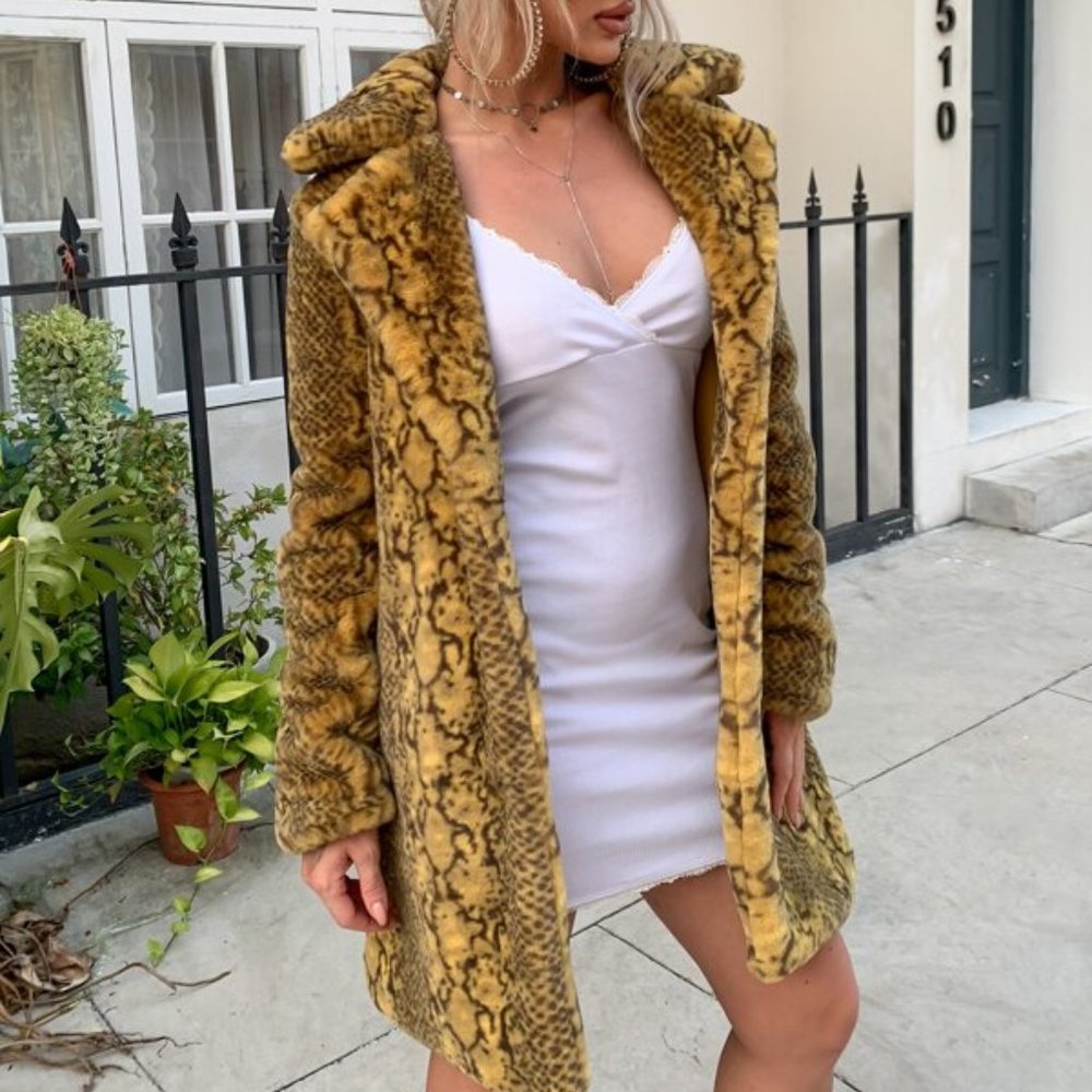 WILD DOLLZ SNAKE PRINT FAUX FUR COAT - Picture 3 of 8